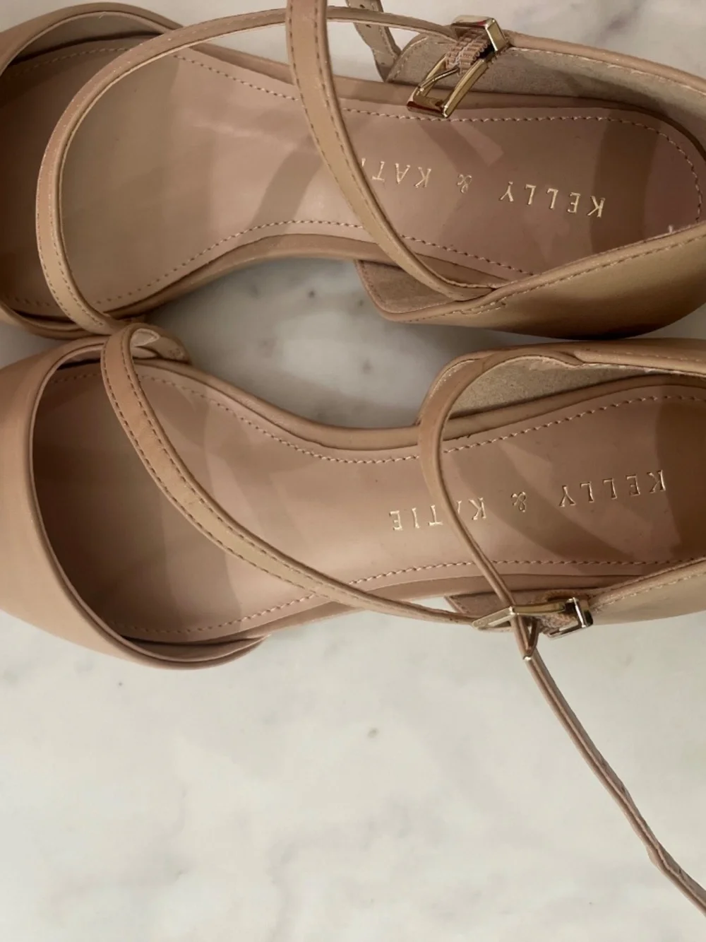 NWT Kelly & Katie gorgeous nude strap shoes